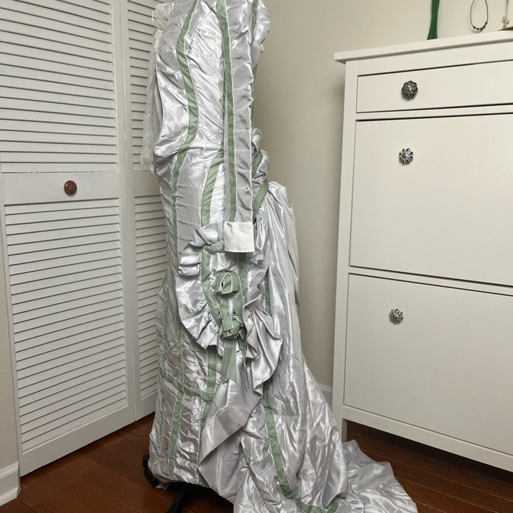 Final price* Gilded Age 1870s Victorian Walking Gown - Picture 7 of 12
